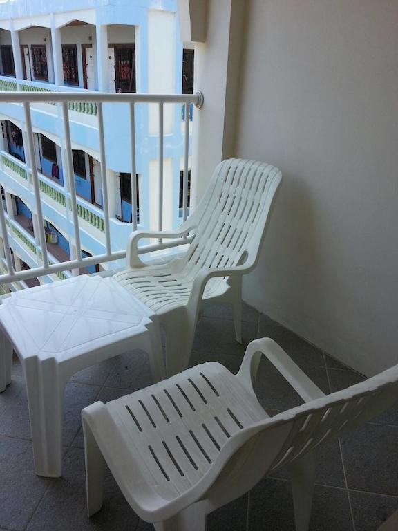 Safe House Hostel Patong Cameră foto